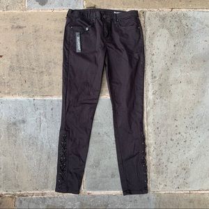 NWT BLANKNYC black skinny pants w/ lace up detail